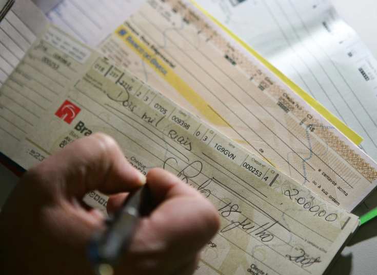 A pesar de la digitalización el cheque se resiste en Brasil